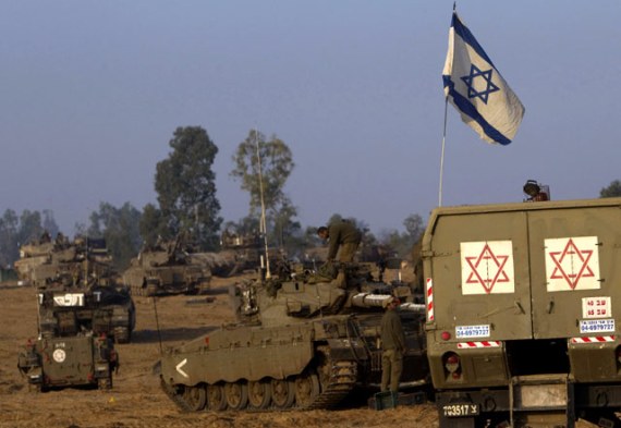 Tank-tank-Israel-bergerak-menuju-perbatasan-Jalur-Gaza-Reuters-Ronen-Zvulun
